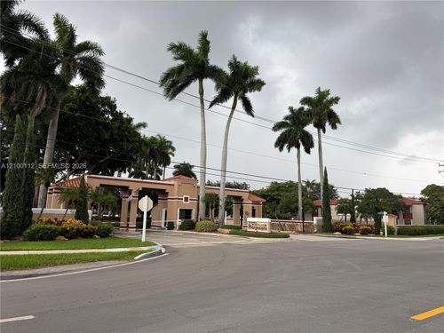 11607-11607 Nw 11th St, Pembroke Pines, FL, 33026-4336 | Card Image