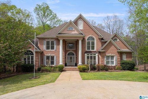 133 Windsor Cir, PELHAM, AL, 35124-2837 | Card Image