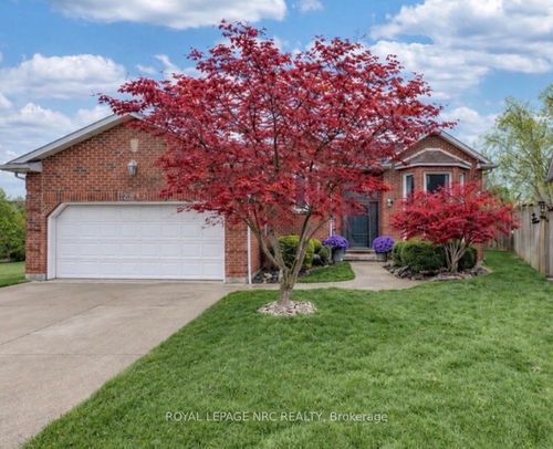 2343 Jessie Crt, Niagara Falls, ON, L2J4J7 | Card Image