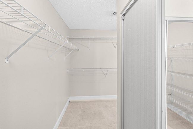 5946 Bay Hill Cir, House other with 4 bedrooms, 2 bathrooms and null parking in Lake Worth FL | Image 26