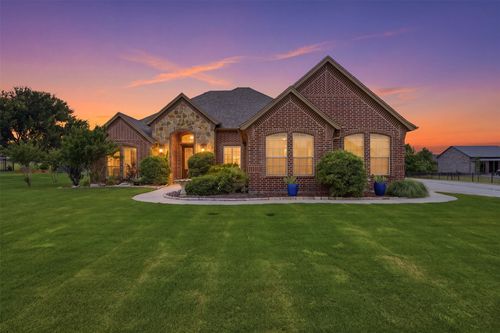 10508 Mustang Wells Dr, Fort Worth, TX, 76126-6463 | Card Image
