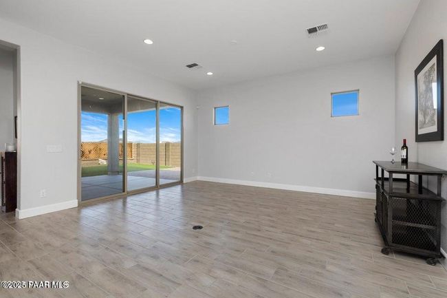 living room without furniture | Image 13