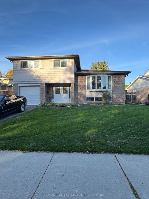 123 Wilson Dr, Milton, ON, L9T3J8 | Card Image
