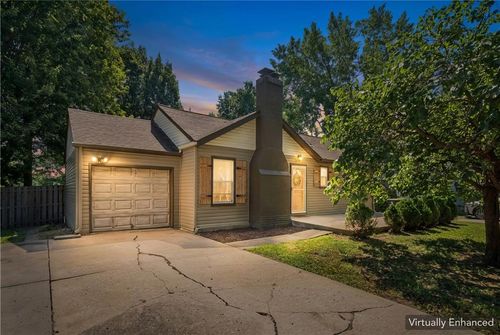 4917 Ne Marvin Rd, Kansas City, MO, 64118-5922 | Card Image