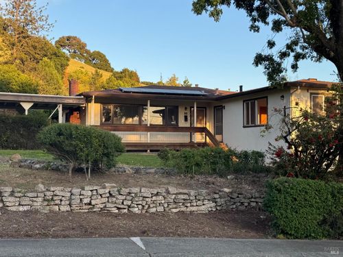 90 Summers Ave, Novato, CA, 94945-3345 | Card Image
