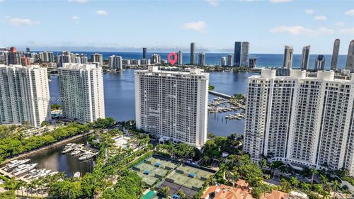 2809-7000 Island Blvd, Aventura, FL, 33160-2476 | Card Image