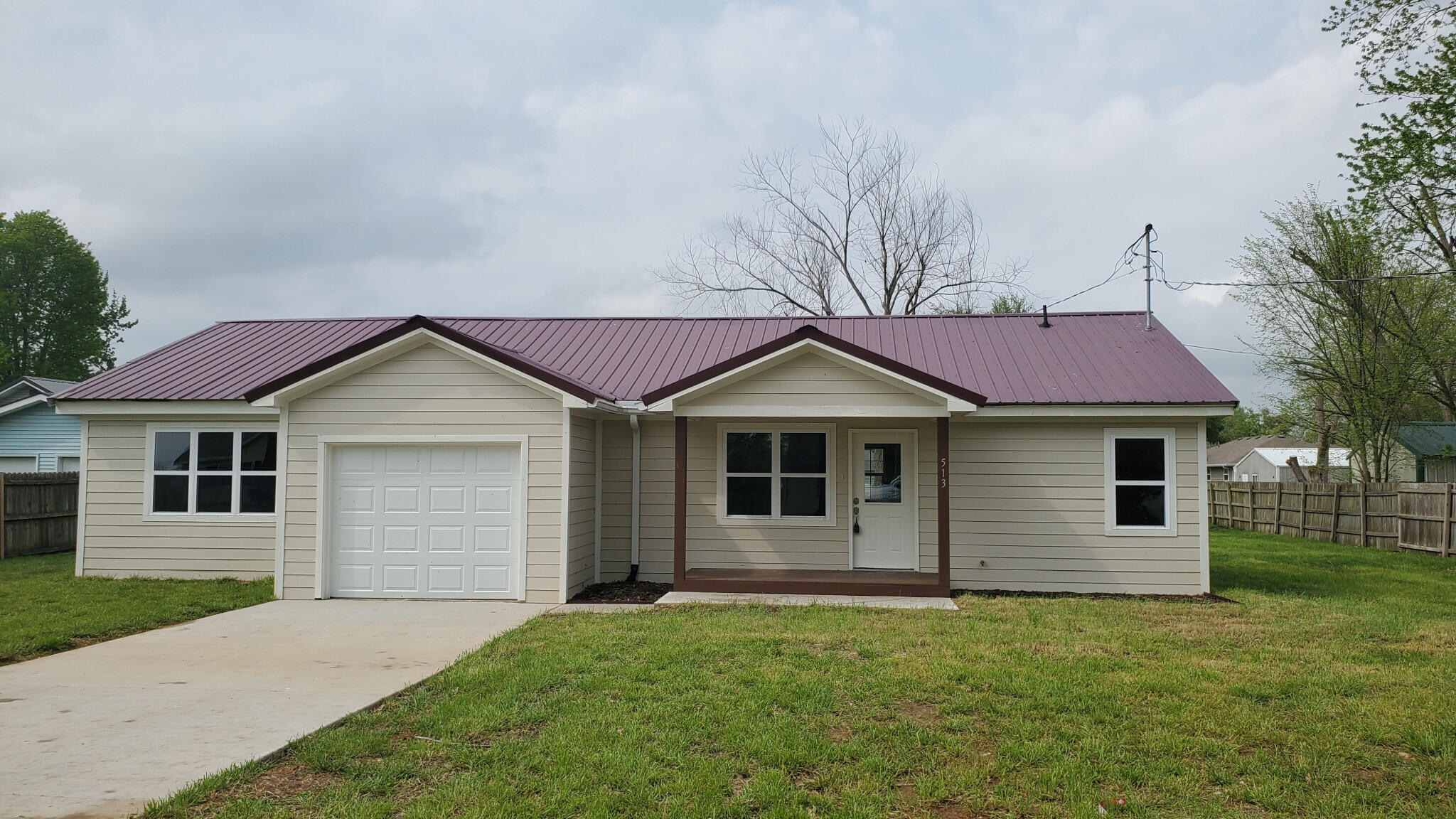 Park St, Seymour, MO 65746