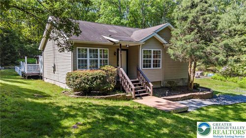 197 Broad Mountain View Dr, Jim Thorpe, PA, 18229-9581 | Card Image