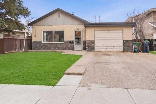 2014 13 St N, Lethbridge, AB, T1H2V5 | Card Image