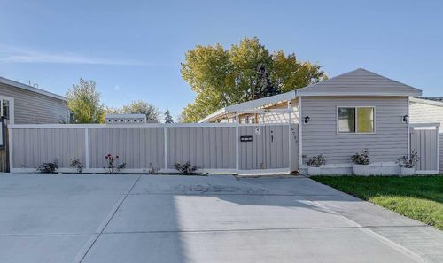 9737 120 Ave, Grande Prairie, AB, T8V5H4 | Card Image