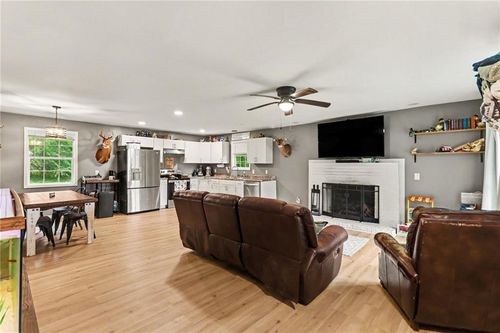 55 W Rocky St Ne, WHITE, GA, 30184-2339 | Card Image