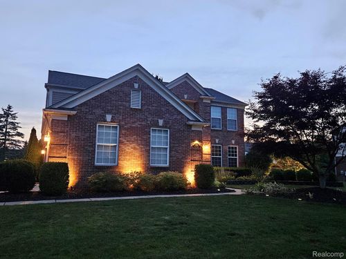 3390 Wall St, Canton, MI, 48188-8900 | Card Image