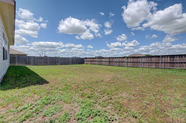 View of yard | Image 31