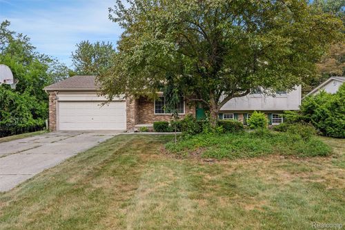 20116 Rippling Lane, Northville Township, MI, 48167 | Card Image