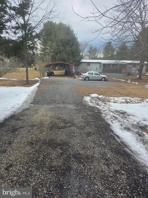 295 Clydes Run, Eagle Rock, VA, 24085-3040 | Card Image