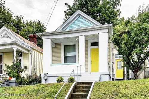 813 Swan St, Louisville, KY, 40204-1807 | Card Image