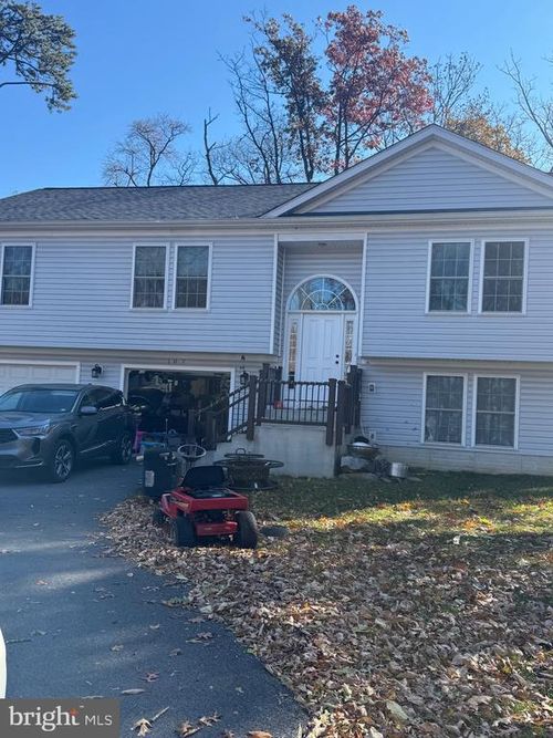 107 Eagles Nest Ln, HARPERS FERRY, WV, 25425-7338 | Card Image