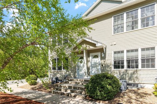 19 Steeple Chase Rd, Hampstead, NH, 03841-5202 | Card Image