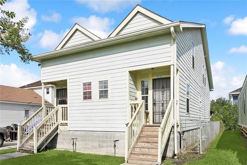 2113 15 Forstall Street, New Orleans, LA, 70117 | Card Image