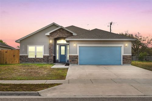 3914 Willow Heights Dr, Corpus Christi, TX, 78410-4414 | Card Image