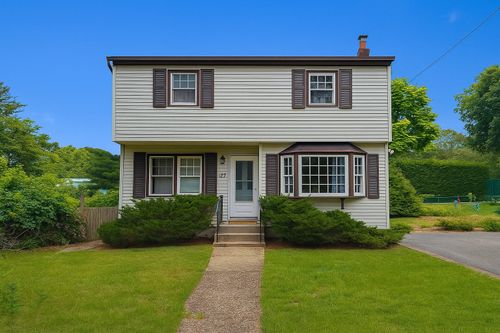 187 Horseblock Rd, Farmingville, NY, 11738-1236 | Card Image