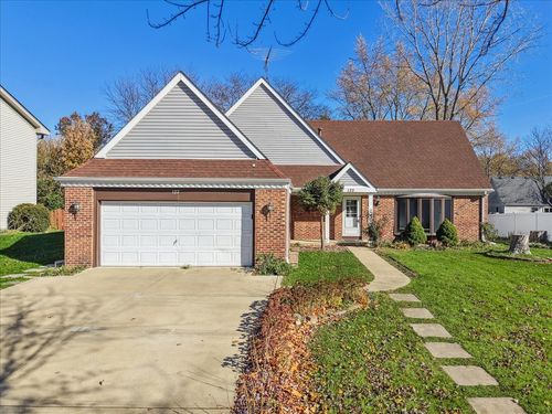 122 Encina Dr, Naperville, IL, 60540-4210 | Card Image