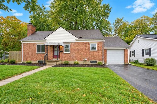 520 Earnshaw Dr, Kettering, OH, 45429-3334 | Card Image