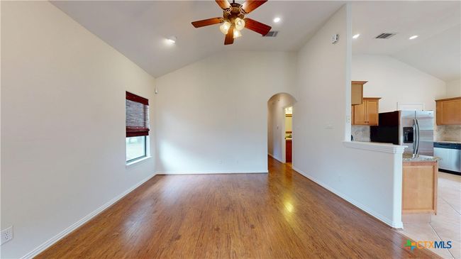 Living Area | Image 7