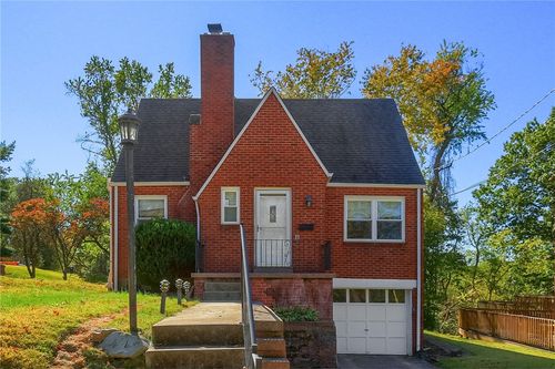 41 Perry Ln, Pittsburgh, PA, 15229-1123 | Card Image