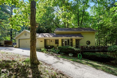 7124 E Centenary Rd, Mooresville, IN, 46158-6879 | Card Image