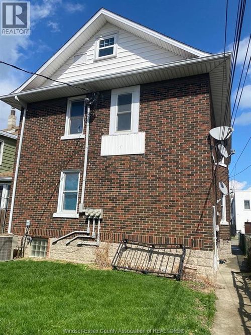 781 Gladstone Avenue, Windsor, ON, N9A2R1 | Card Image