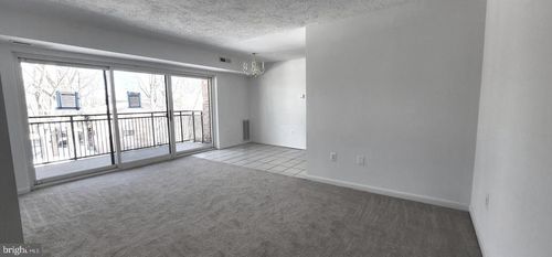 56203-7356 Route 29, FALLS CHURCH, VA, 22046-7356 | Card Image