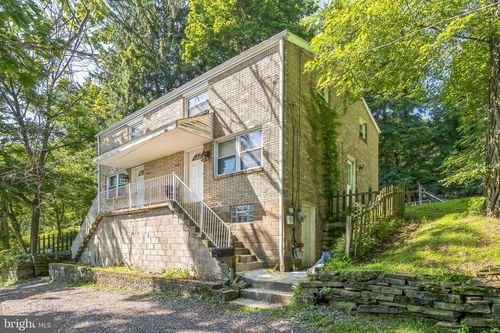 18-9216 Florida Ave, Penn Hills, PA, 15235-1532 | Card Image