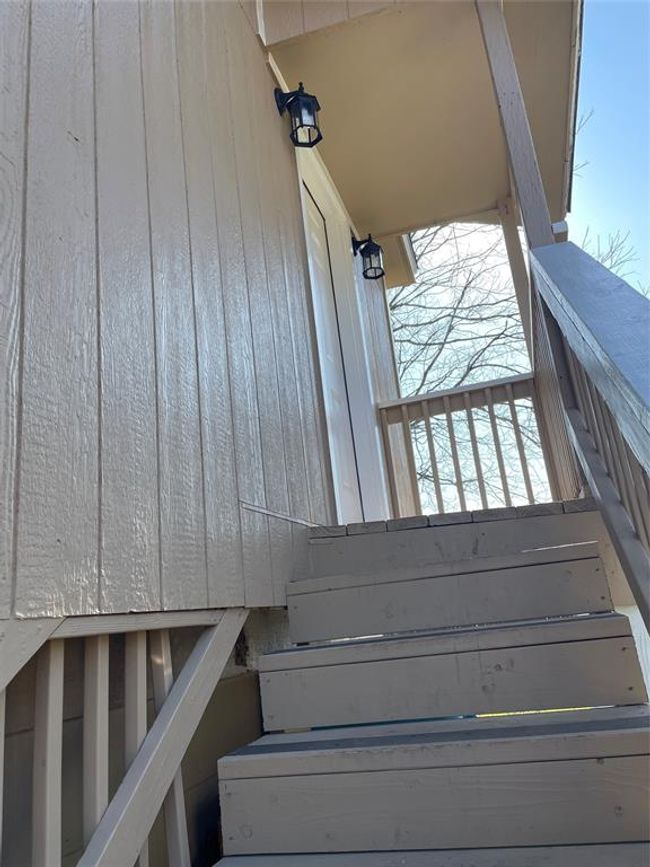 301 1/2 N Ave A - Upstairs Unit | Image 24