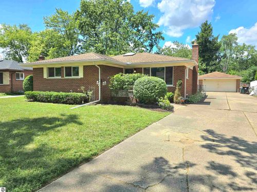 21975 Leyte St, Farmington Hills, MI, 48336-6040 | Card Image