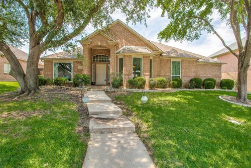 9517 Windy Hollow Dr, Irving, TX, 75063-5005 | Card Image