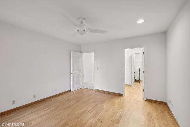 APT-209 - 3100 Lexington Ln, Condo with 2 bedrooms, 2 bathrooms and 1 parking in Glenview IL | Image 9