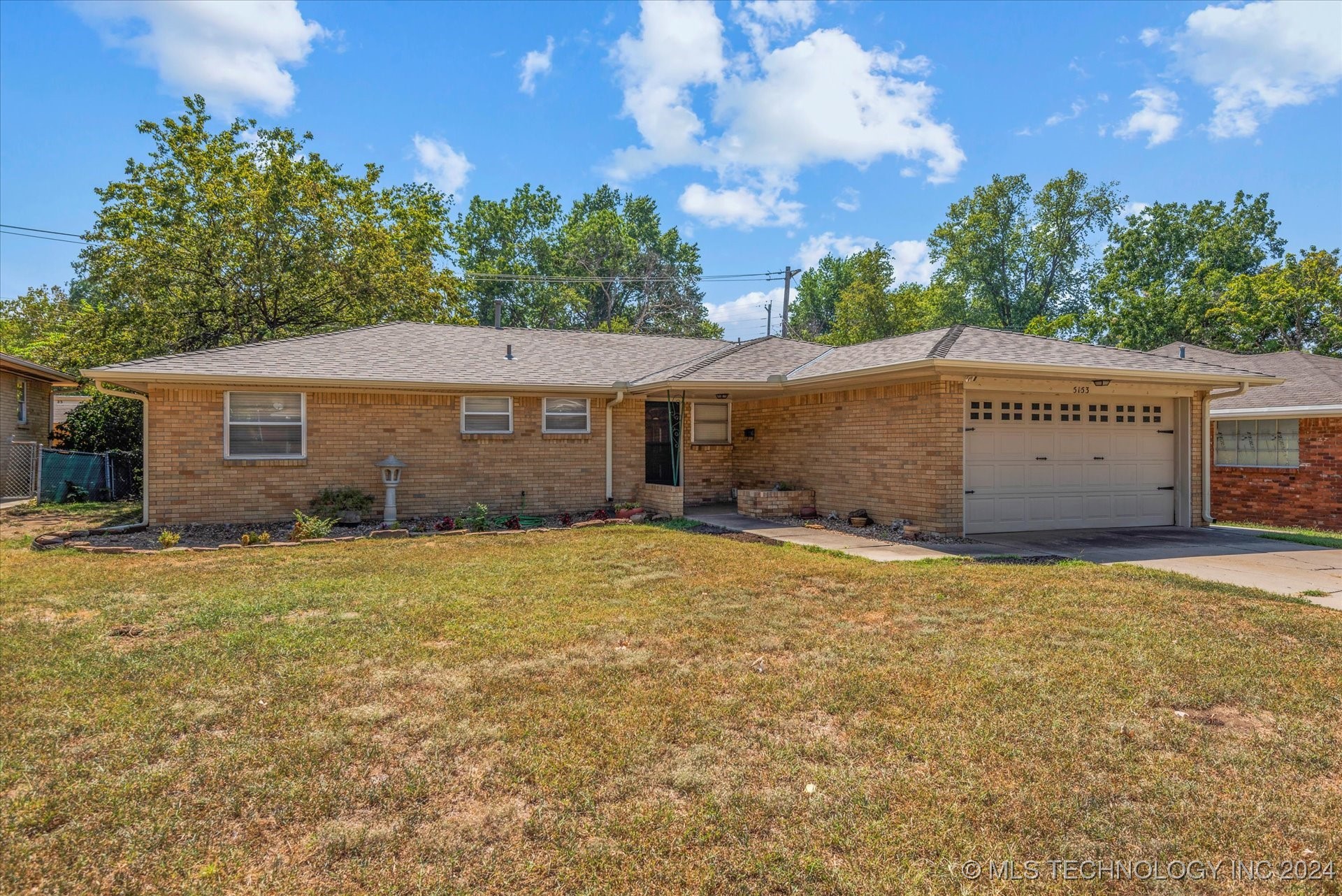 Harvard Dr, Bartlesville, OK 74006