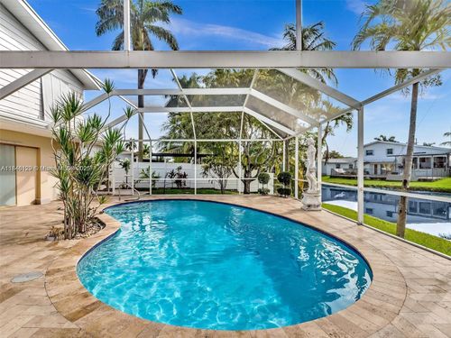 3917 E Lake Pl, Miramar, FL, 33023-4937 | Card Image