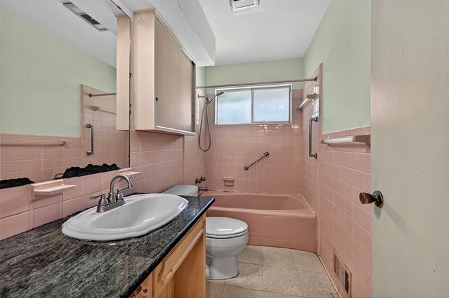 1201 Dundale Cir, House other with 2 bedrooms, 3 bathrooms and null parking in Sherman TX | Image 29