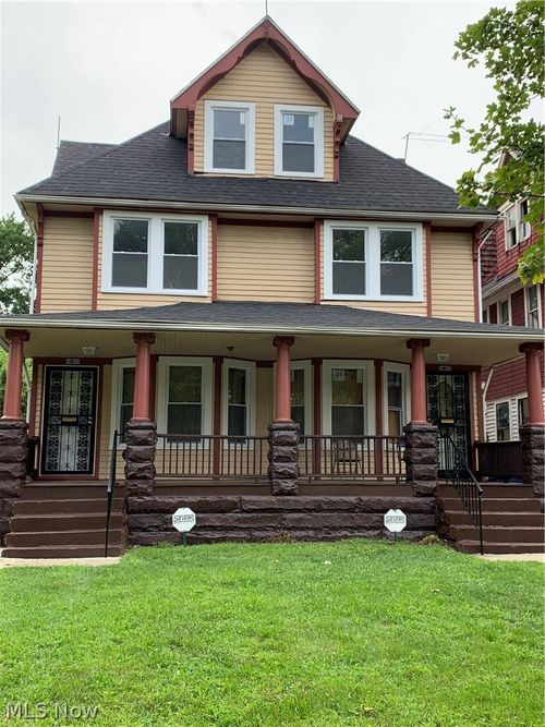 10013 Somerset Ave, Cleveland, OH, 44108-3415 | Card Image