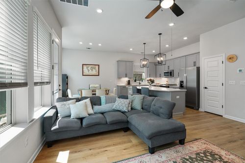13601 Zink Bend, Austin, TX, 78717 | Card Image