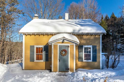 9047 Vt Route 30, Jamaica, VT, 05343 | Card Image