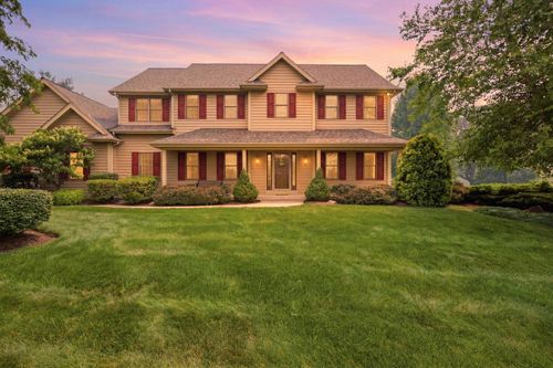 5121 Tall Oaks Dr, Ringwood, IL, 60072-9682 | Card Image
