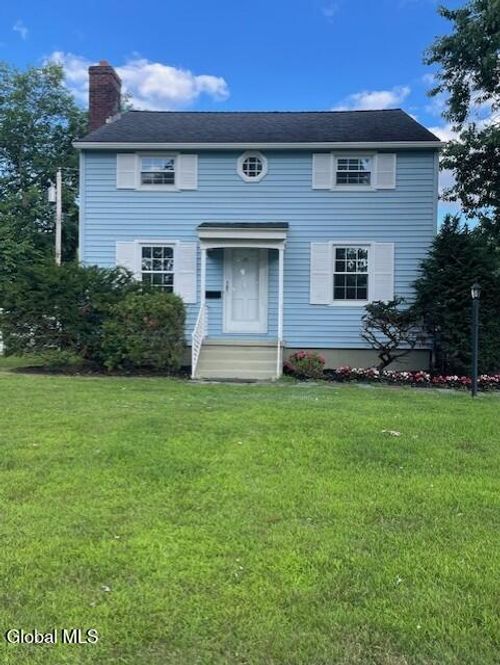 29 Forest Dr, Colonie, NY, 12205-2521 | Card Image