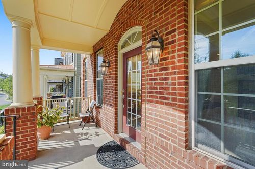 23105 Roberts Tavern Dr, CLARKSBURG, MD, 20871-9422 | Card Image