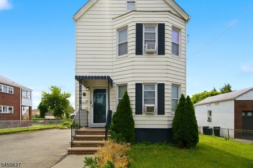 15 Prospect St, Clifton, NJ, 07011-2826 | Card Image