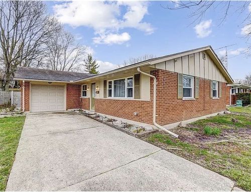 421 Merrymaid Dr, Englewood, OH, 45322-3015 | Card Image