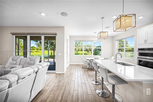 1541 Trailhead Ter, Hollywood, FL, 33021-1410 | Card Image
