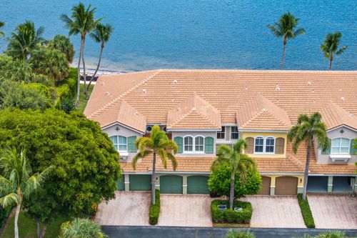 132 Las Brisas Cir, Hypoluxo, FL, 33462-7072 | Card Image